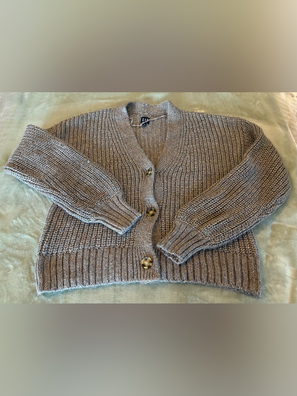 GAP Women’s Size Medium Tall Gray Chunky Knit Button-Up Cardigan